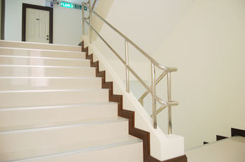 Lek Mansion Chiangmai Motel เชียงใหม่ ภายนอก รูปภาพ